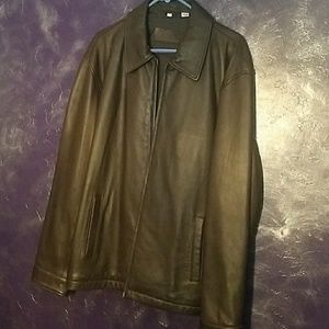 Men's Large Alfani %100 genuine Leather coat